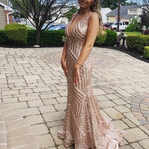 Jovanni rose gold Prom dress